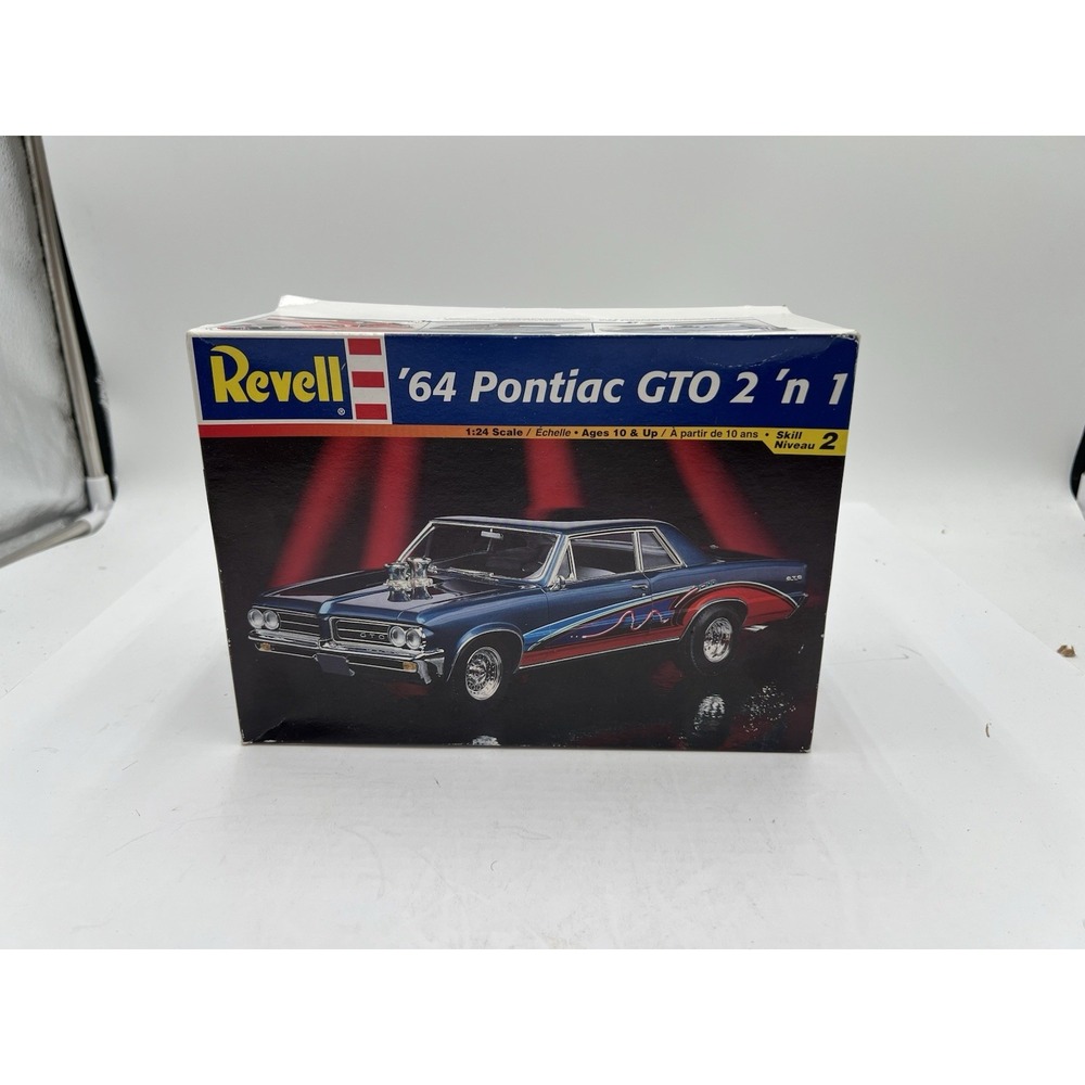 Revell 1964 Pontiac GTO 2 'n 1 Model Kit #2461 1:24 Open Box Unbuilt